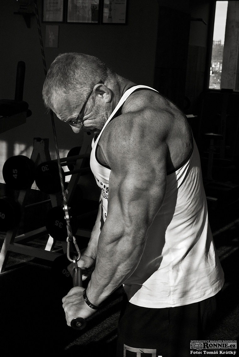 Petr Vani�
