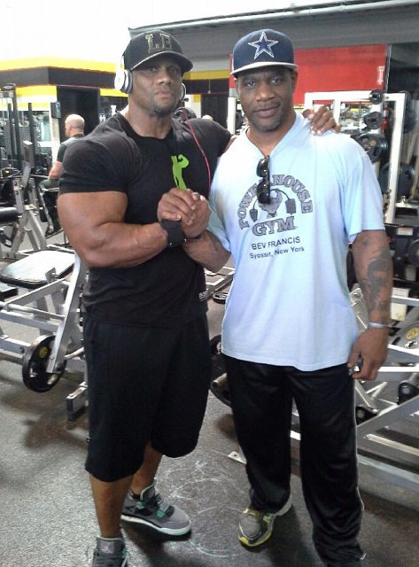 Lionel Brown a Chris Cormier