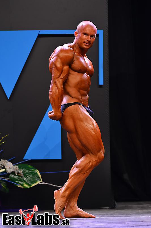 Peter Kov��