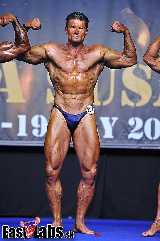 Jaroslav Kej�