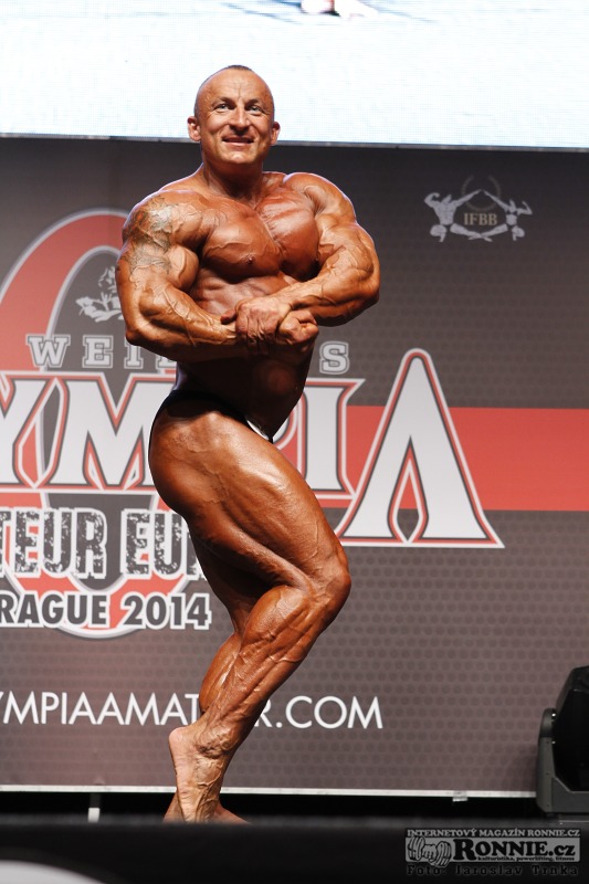Tomasz Lech�