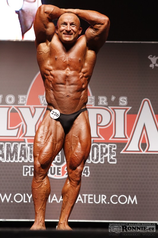 Tomasz Lech�