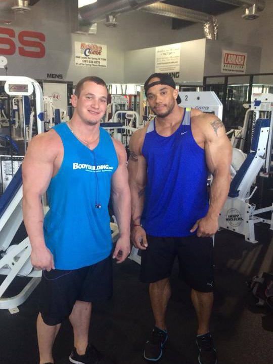 Hunter Labrada a Sergio Oliva Jr.