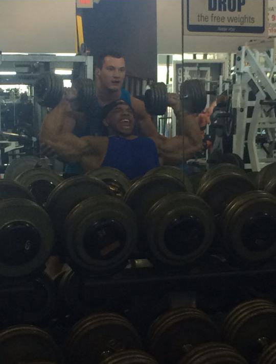 Hunter Labrada a Sergio Oliva Jr.