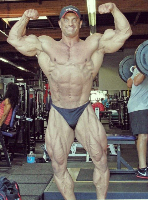 Dan Decker 2 t�dny p�ed Wings of Strength Chicago 2014