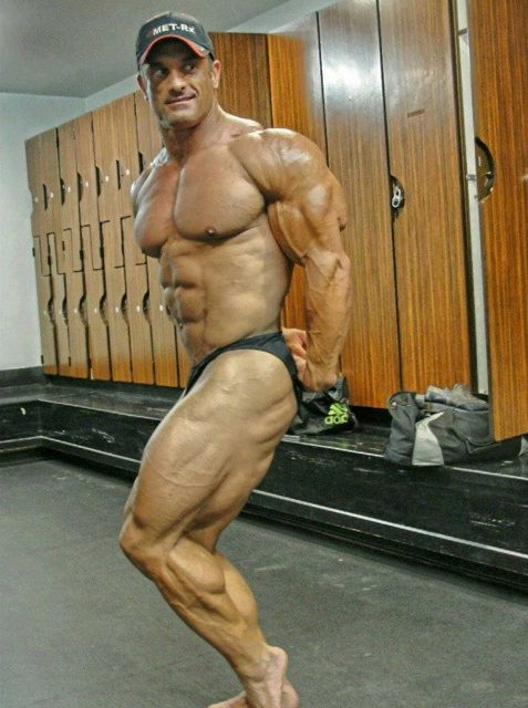 Dan Decker 2 t�dny p�ed Wings of Strength Chicago 2014