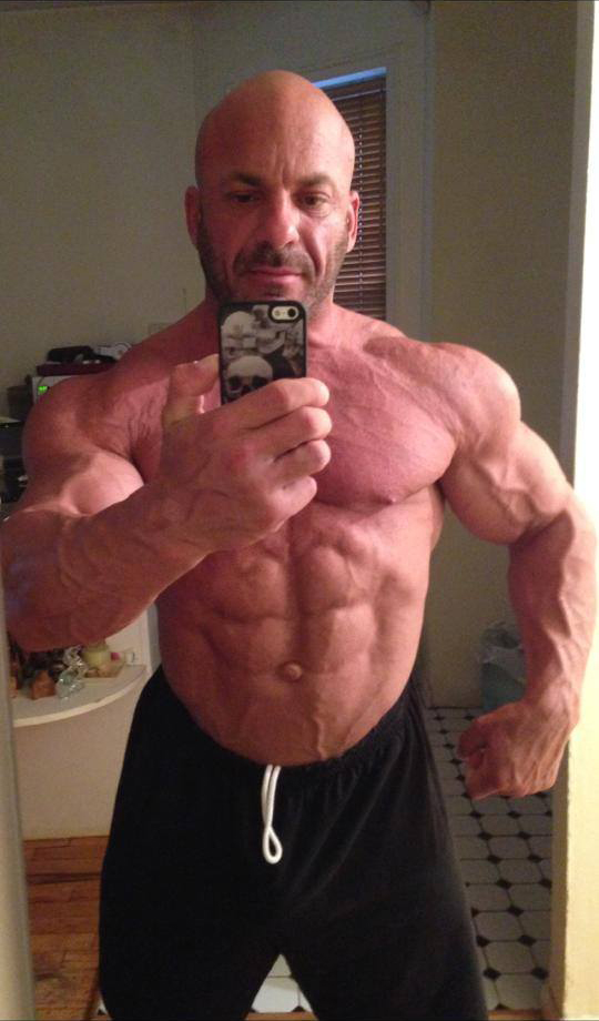 Mike Yablon 9 t�dn� p�ed Pittsburgh Masters Professional Championships 2014