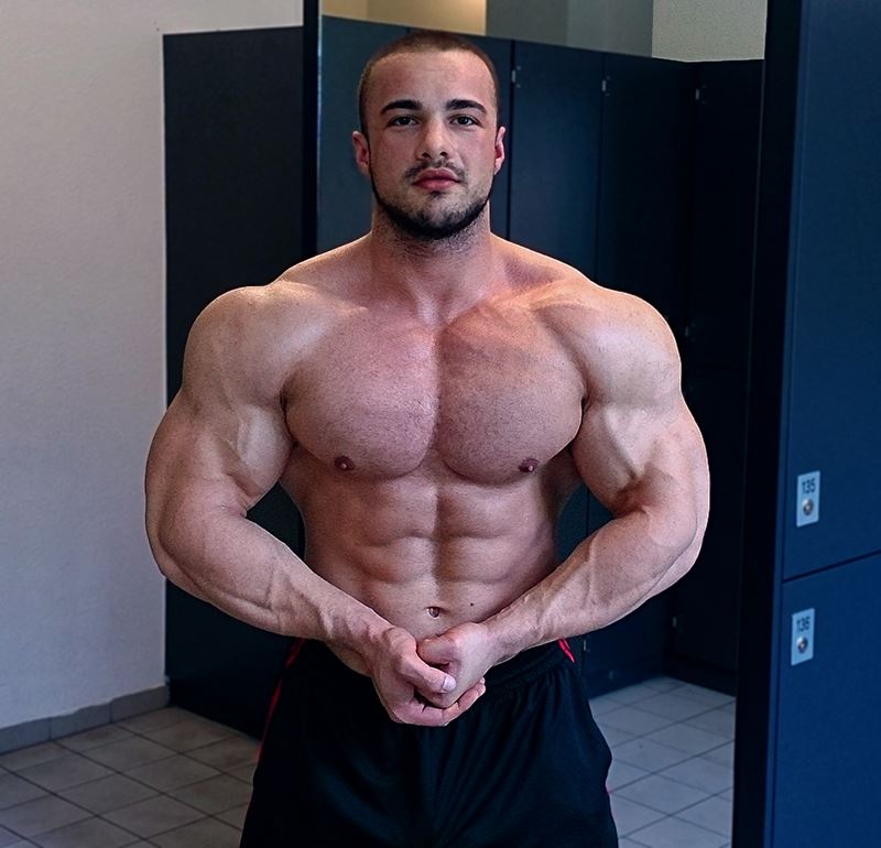 Dennis Arnold