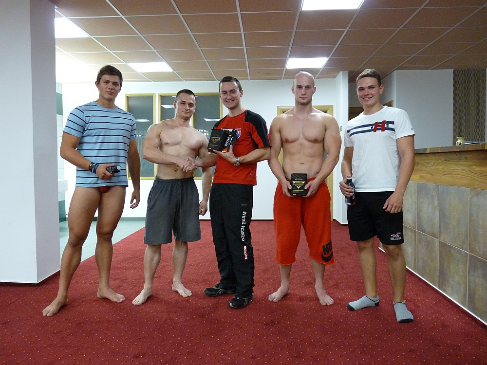 Finalist� sout�e Jakub �mucr, v�t�z Ji�� Ko�vara, Luk� Roub�k, David Fechtner a Vladim�r Nedv�d 