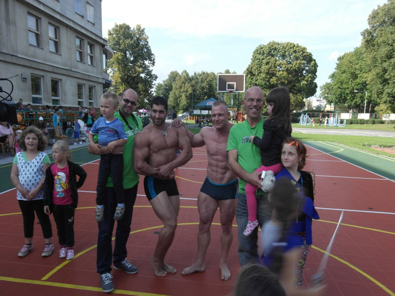 Jan Kub�k a Ren� Gorol na akci na podporu d�t� z d�tsk�ch domov�