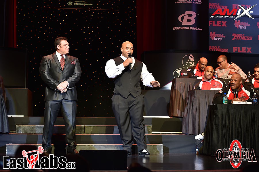 Bob Cicherillo a Dennis James