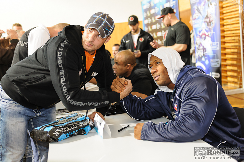 Shawn Rhoden�