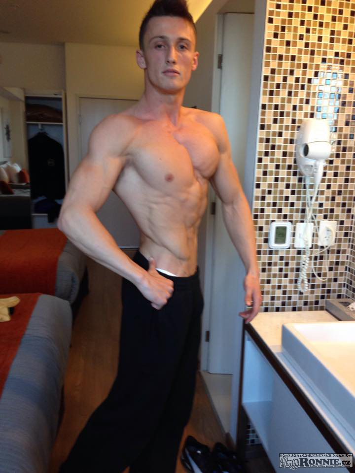 Viktor Min��
