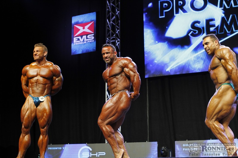 �James "Flex" Lewis, Jose Raymond, Vicente Santamaria�