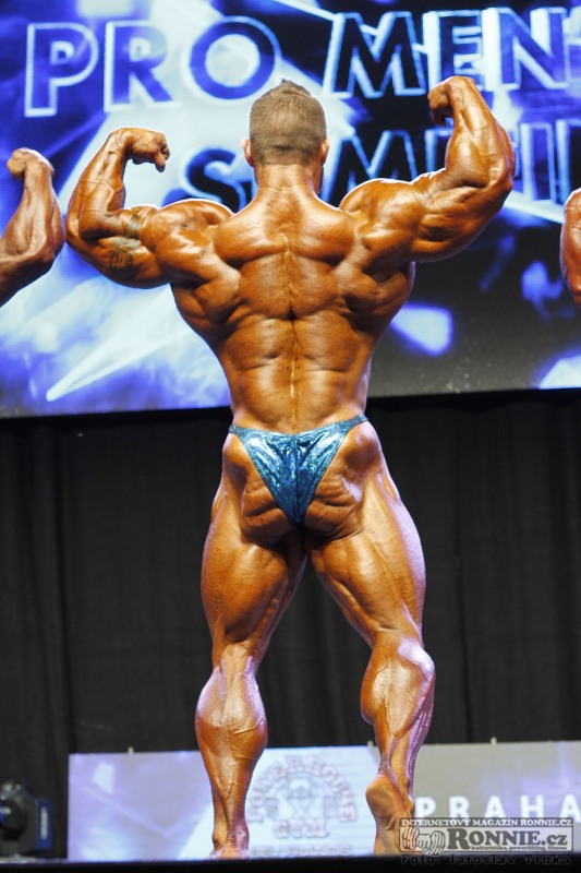 James "Flex" Lewis��