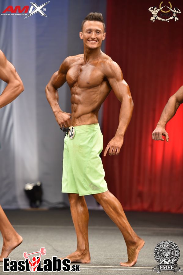 Viktor Min��