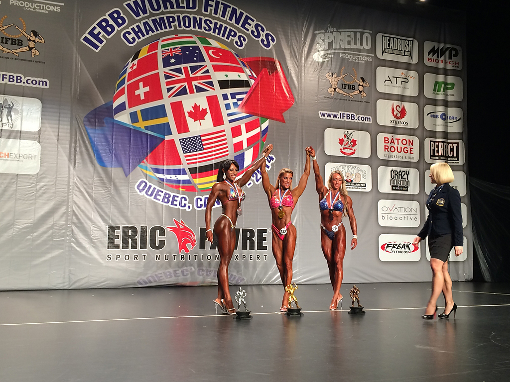 Aurelie Sefi, Gabriella Szab�, Margita Z�molov�