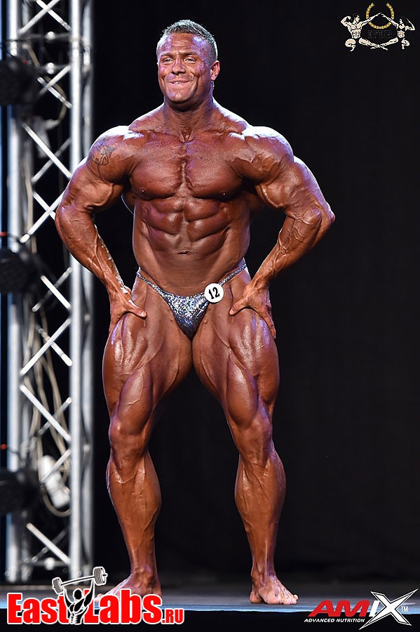 Brad Rowe