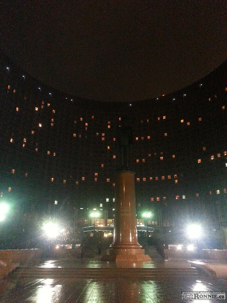 Hotel Cosmos