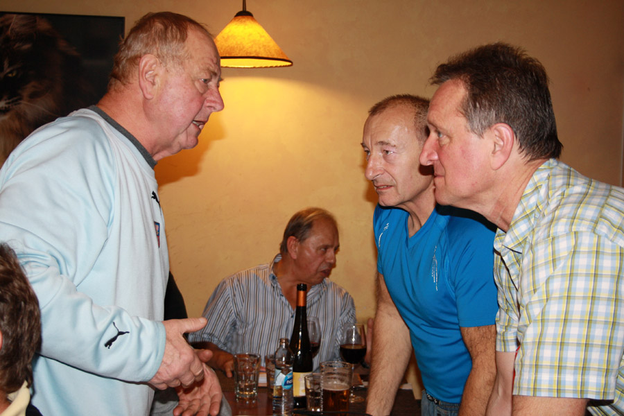 Zleva Franti�ek H�jek, Otakar Svoboda, Vladim�r �t�p�nek, Ji�� Chvalovsk�
