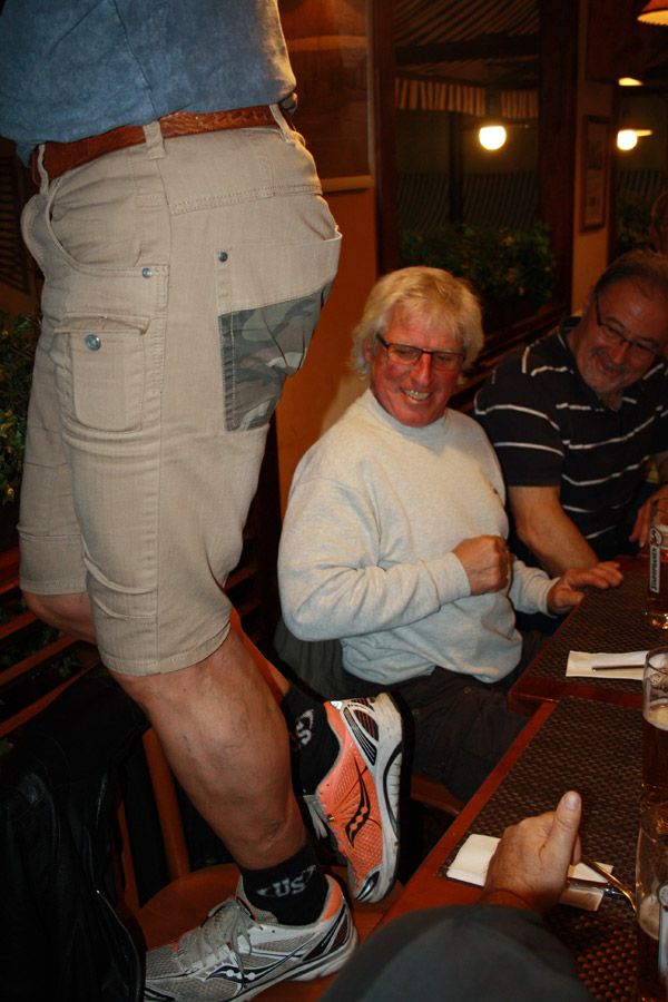 Zleva l�tka Radka ��hy, Rudolf Such� a Petr �afa��k
