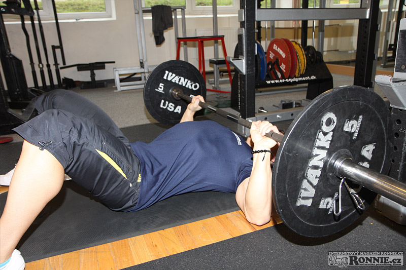 Floor Press �s velkou �inkou