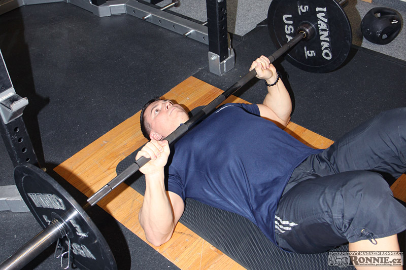 Floor Press �s velkou �inkou