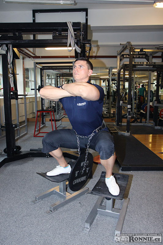Belt Squat �