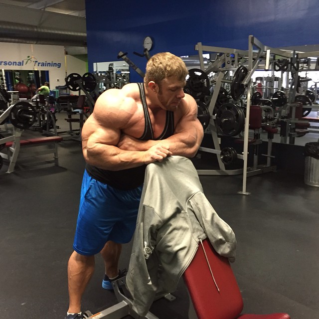 Justin Compton - aktu�ln� forma v p��prav� na Arnold Classic 2015