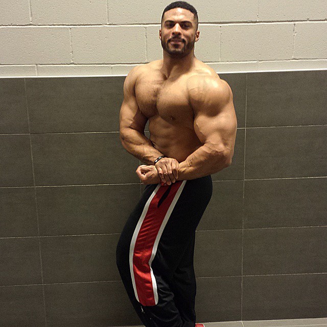 Henri-Pierre Ano 14 t�dn� p�ed New York Pro 2015 p�i hmotnosti 125 kg