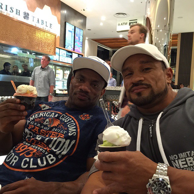 Dexter Jackson a Roelly Winklaar po sout�i