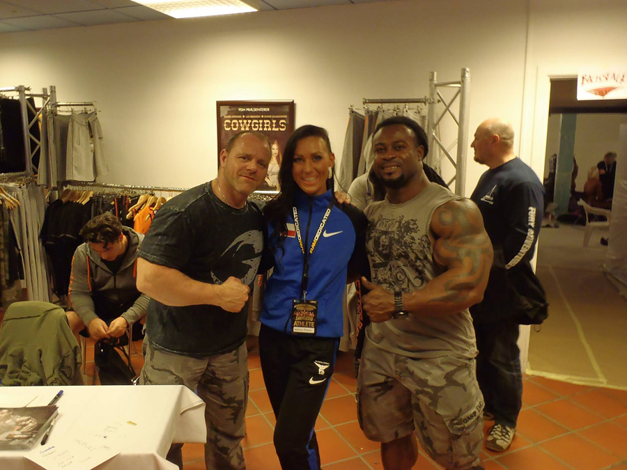Neil Hill, Veronika �i�kov� a William Bonac�