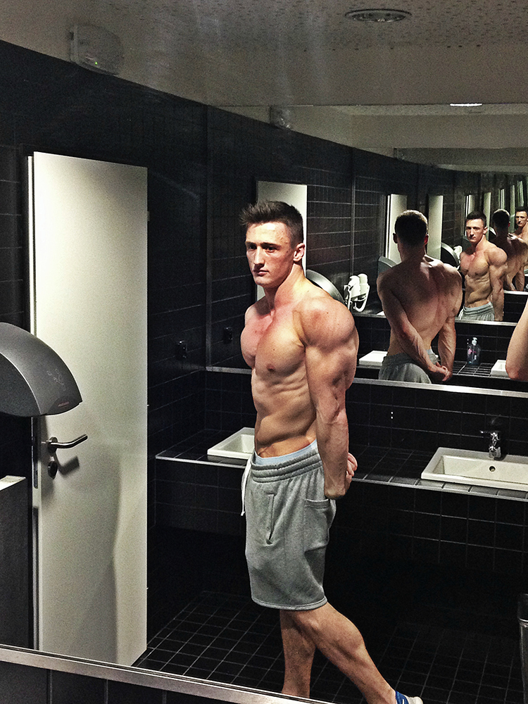 Viktor Min���