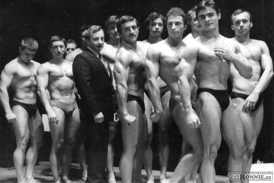 1985 - odd�l Start Praha - vp�edu z�vodn�ci ��ba, Vr�na a Kobza