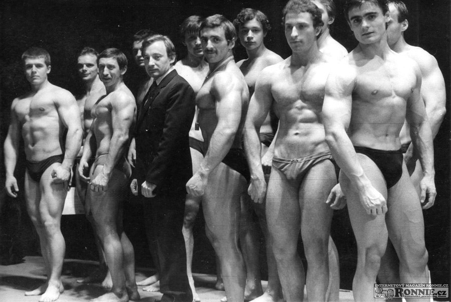 1985 - odd�l Start Praha - vp�edu z�vodn�ci ��ba, Vr�na a Kobza