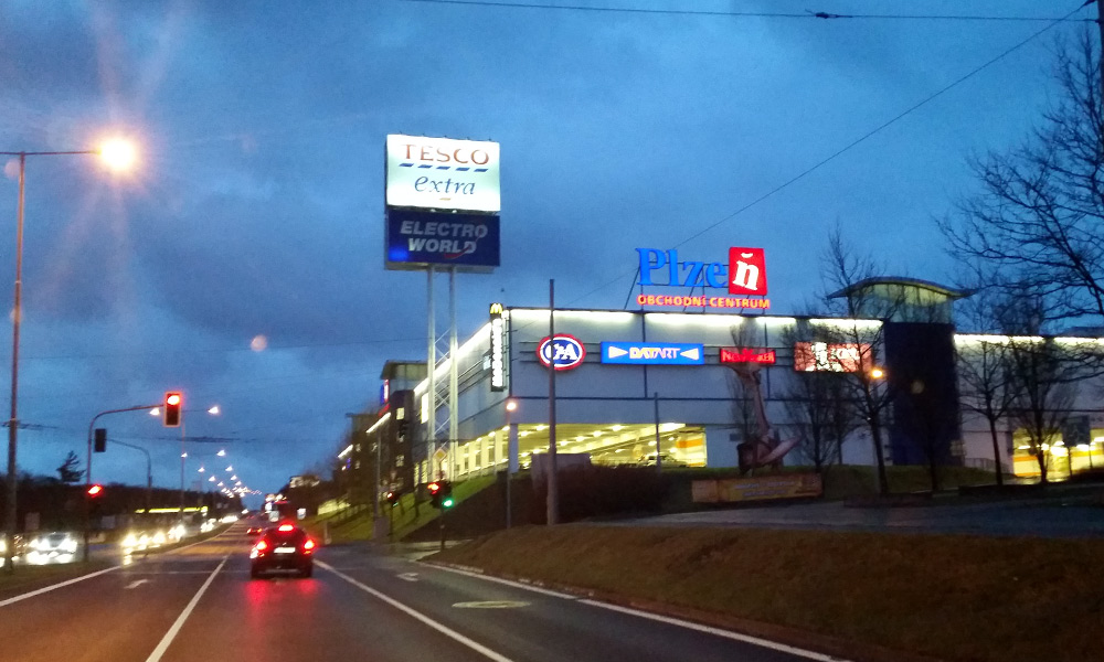 Obchodn� centrum Plze� jsme vybrali pro jeho dobrou dostupnost, parkov�n� i proto, abychom m�li otev�eno 7 dn� v t�dnu od r�na do ve�era... �