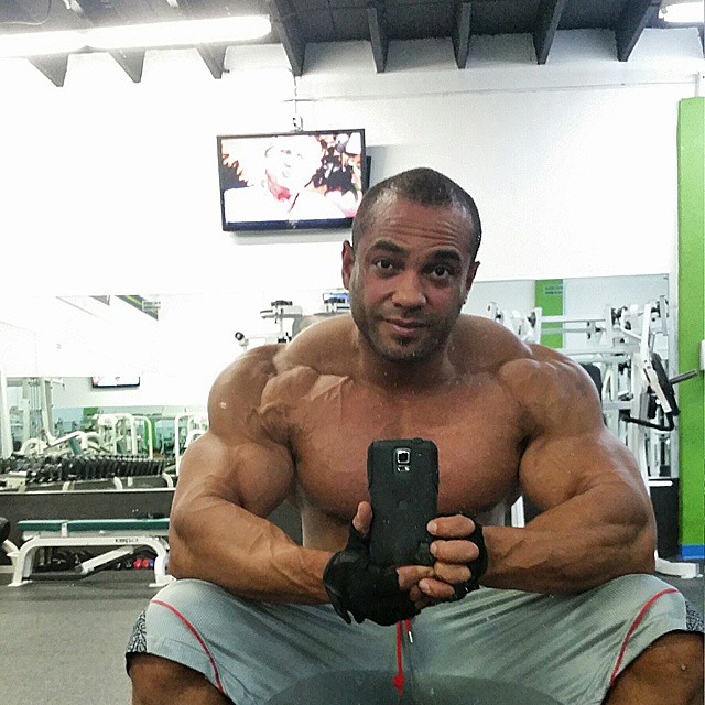 Alejandro Cambronero 7 t�dn� p�ed Wings of Strength PBW Tampa Pro 2015