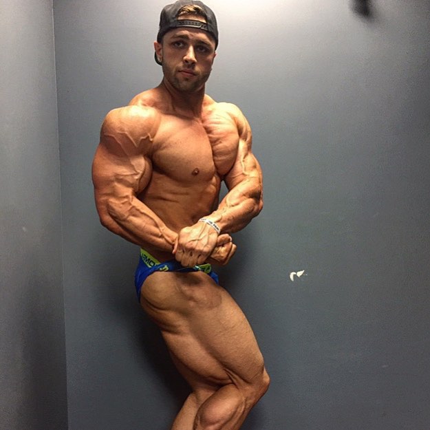 Regan Grimes 3 dny p�ed Mistrovstv�m Kanady v kulturistice 2015