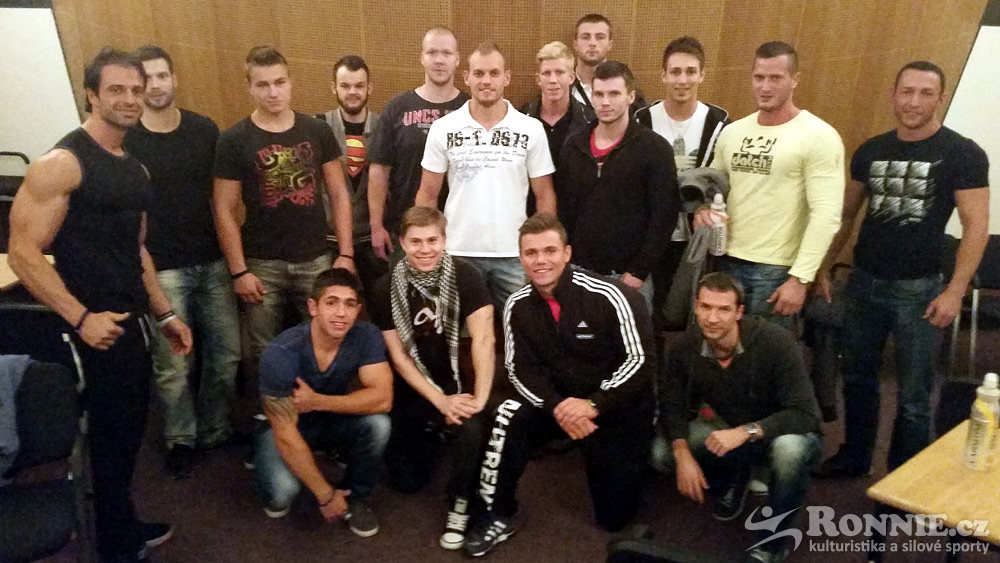 Michal Kul�tejn a z�vodn�ci physique
