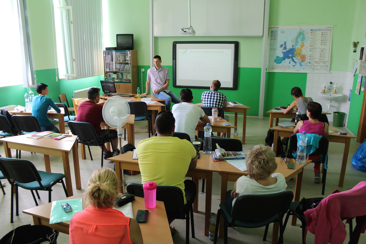 Fitness akademie Ronnie.cz - kurz poradce pro v��ivu