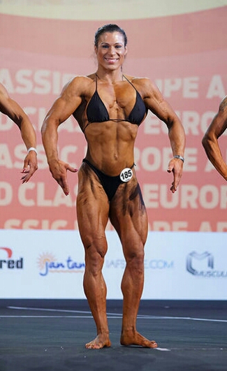 Renata Hronov� na Arnold Classic Europe 2015