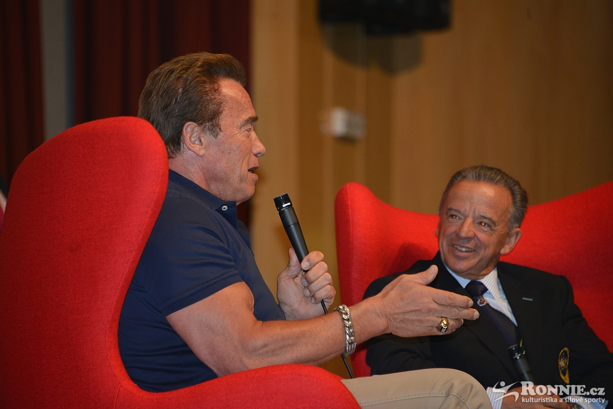 Arnold Schwarzenegger, Rafael Santonja
