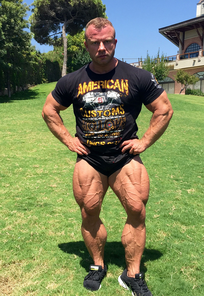 Andrej Mozol�ni