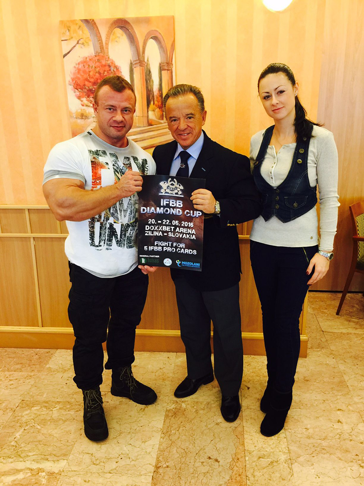 Andrej Mozol�ni, Rafael Santonja