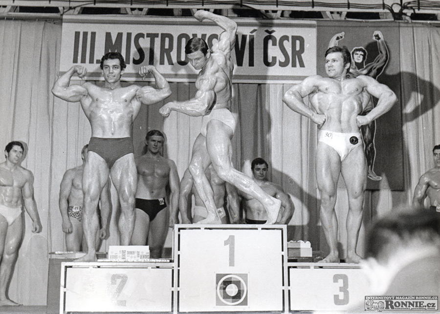 1971 - 3. mistrovstv� �SR - zleva st��brn� Ji�� Kotal�k, zlat� Bob Div�lek, bronzov� Petr Tr�vn�k