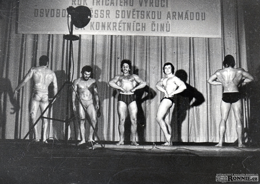 1975 - Krajsk� p�ebor Prahy - zleva Ji�� Mazuch, Anton�n Pluha�, Miroslav �tochl, Josef �tajner, Vladim�r Vokn�r