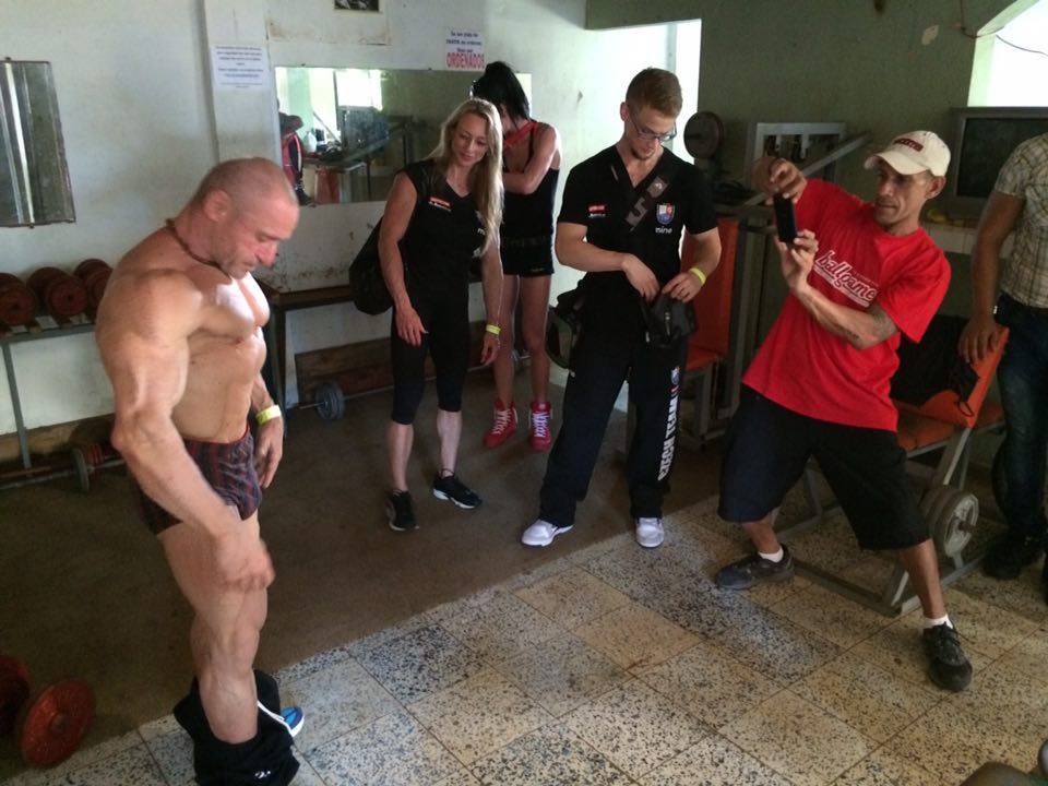 �e�t� reprezentanti v Koky�s Surf Gym
