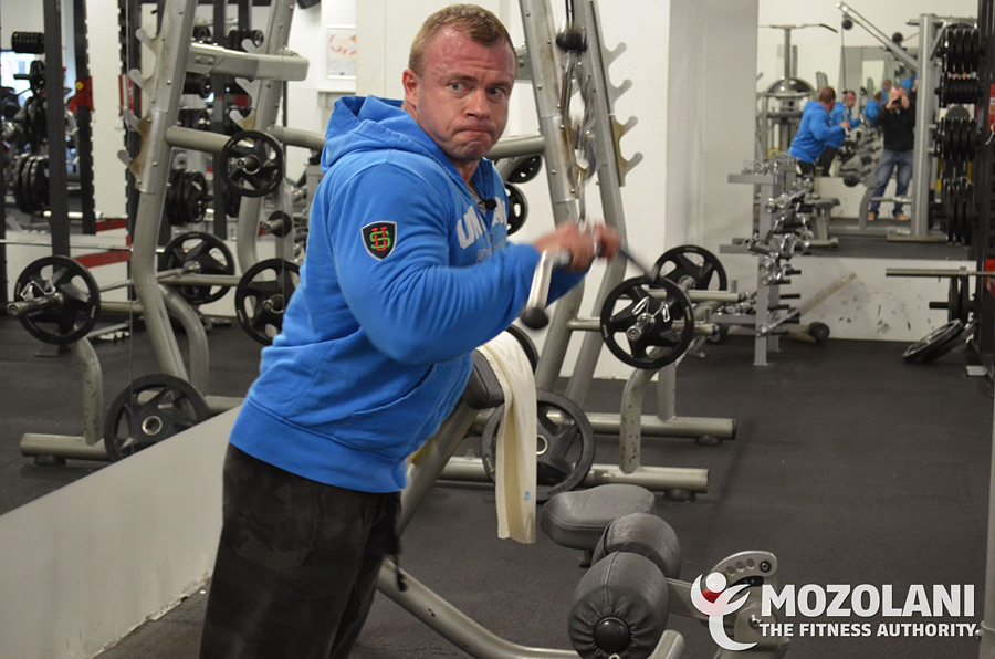 Andrej Mozol�ni