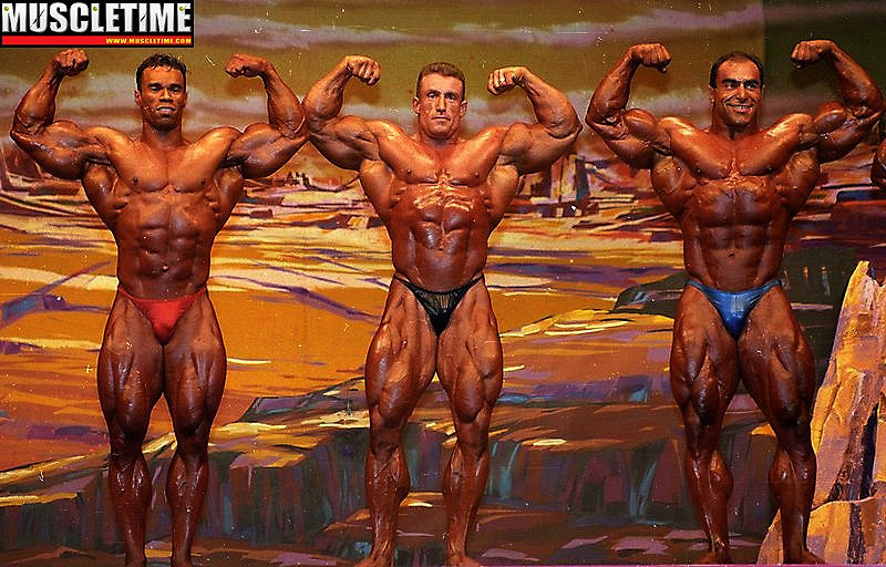 Kevin Levrone (2.), Dorian Yates (1.) a Nasser El Sonbaty (3.) - Mr. Olympia 1995