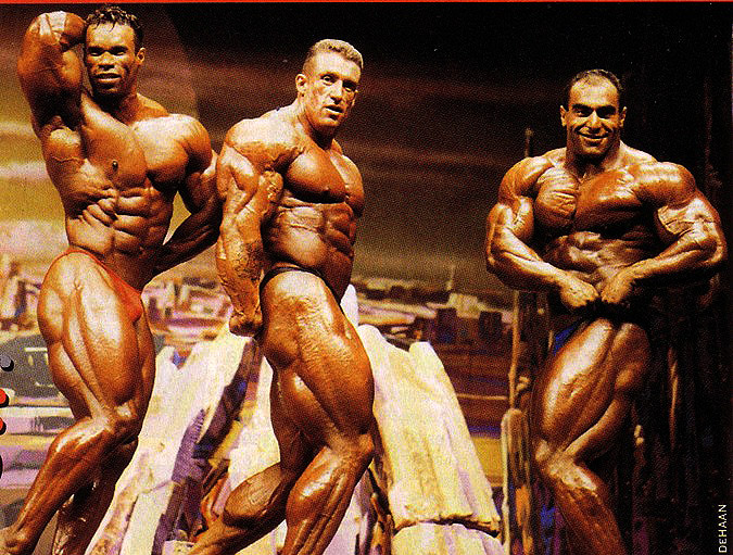 Kevin Levrone (2.), Dorian Yates (1.) a Nasser El Sonbaty (3.) - Mr. Olympia 1995